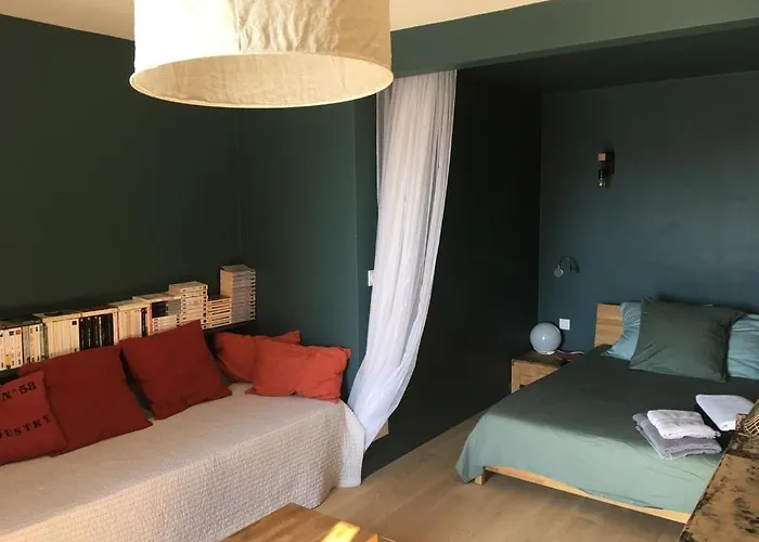 & Terrace - Sea View - Institut De Francais شقة فيليوفرُنش سور مير